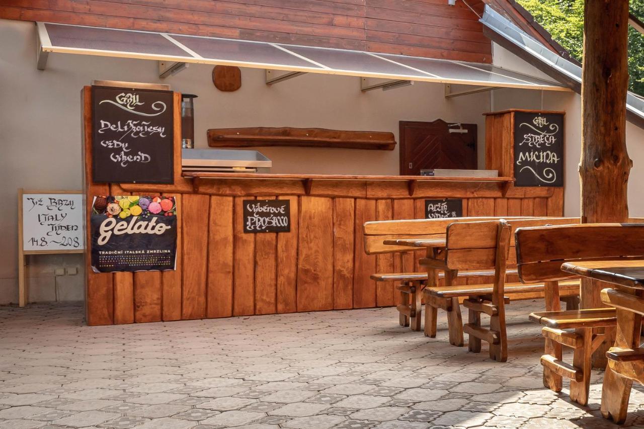 Horsky Hotel Rajska Bouda Malenovice  Екстериор снимка