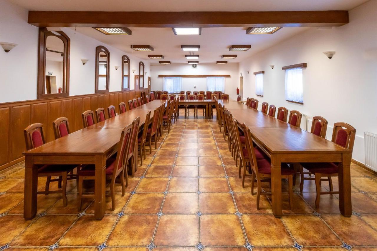 Horsky Hotel Rajska Bouda Malenovice  Екстериор снимка