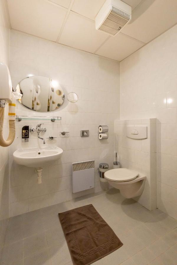 Horsky Hotel Rajska Bouda Malenovice  Екстериор снимка