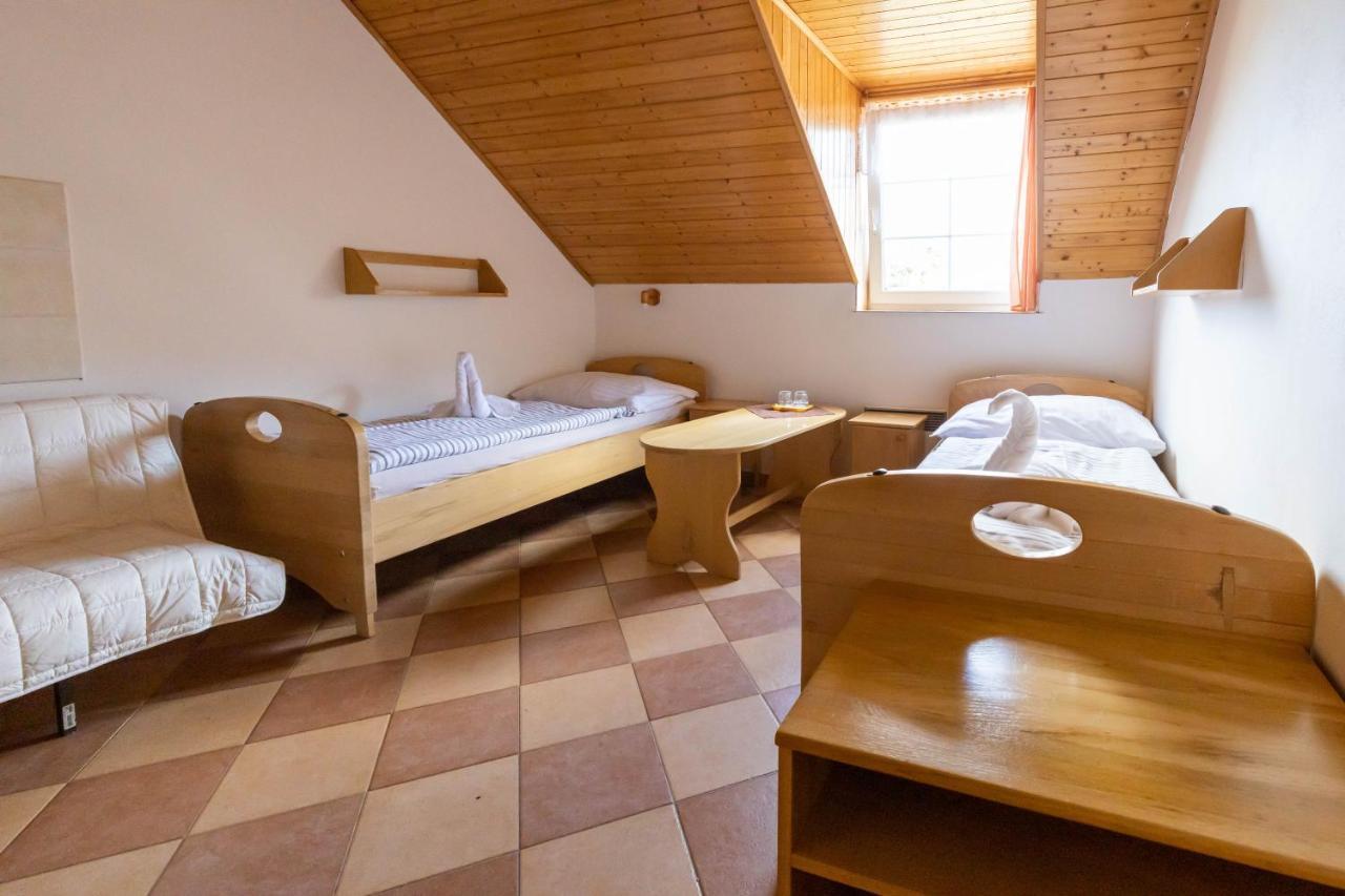 Horsky Hotel Rajska Bouda Malenovice  Екстериор снимка