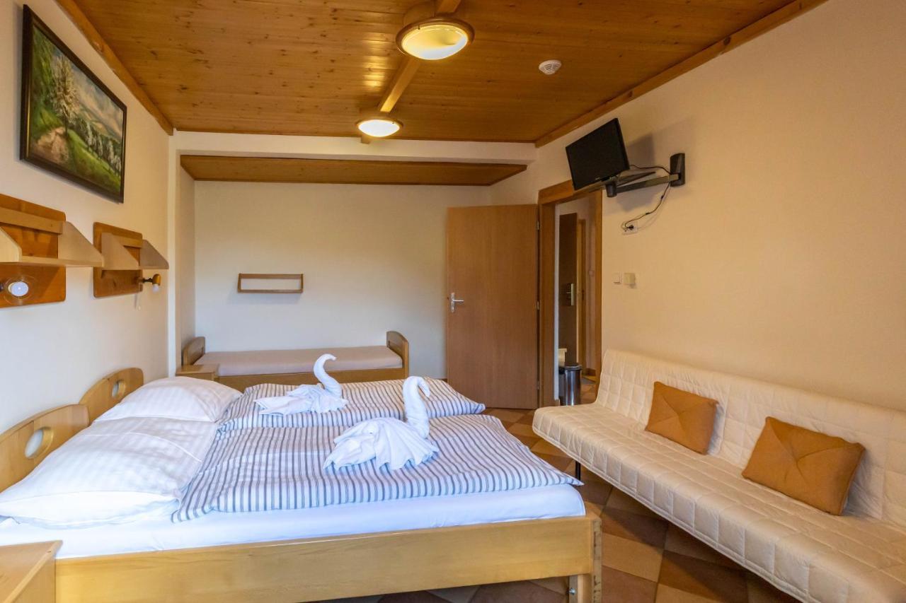 Horsky Hotel Rajska Bouda Malenovice  Екстериор снимка